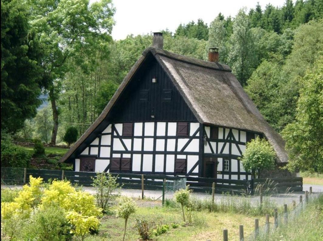 Ferienwohnung Fitness Entspannung Sauna Im Westerwald Derschen Dış mekan fotoğraf